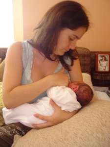 Minden kezdet nehéz, ez igaz a szoptatásra is